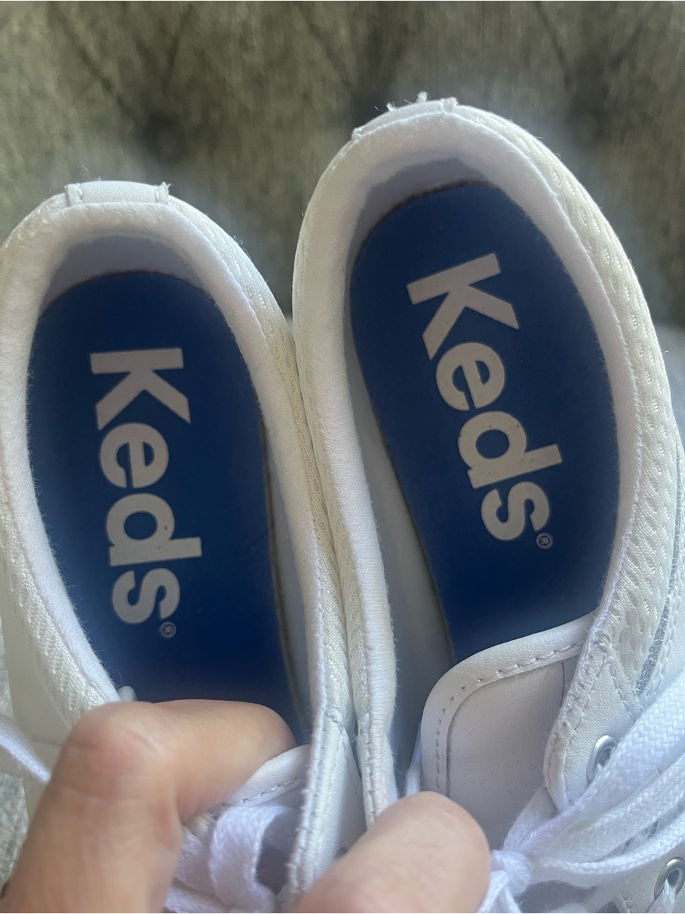 KEDS - woman’s Keds low top leather sneakers- size 8 - Picture 3 of 8